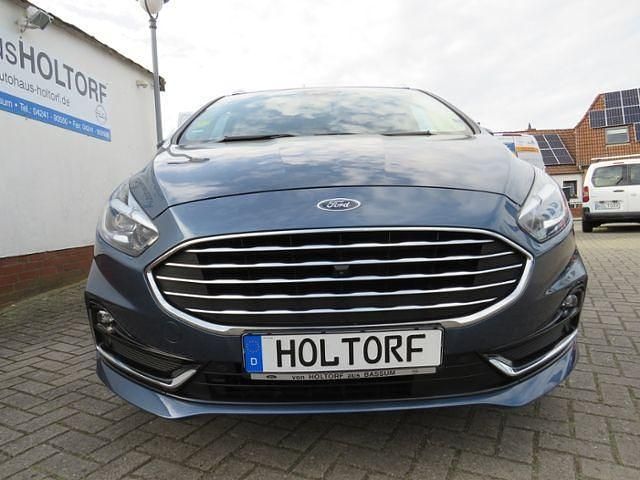Gebraucht Ford S-MAX Titanium 190 PS (139 kW) 2020 Blau Van / Kleinbus