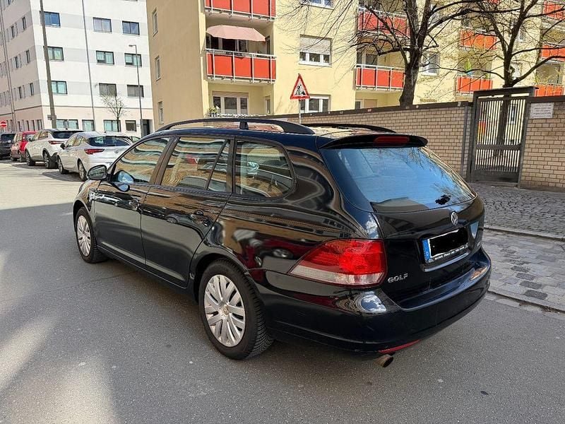 Gebraucht VW Golf VI Trendline 105 PS (77 kW) 2010 Schwarz Kleinwagen