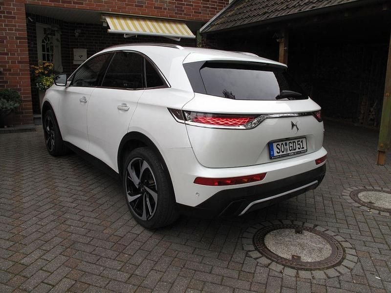 Weiß Gebraucht 2021 DS Automobiles DS7 Crossback Grand Chic SUV | 25.500 € (Guter Preis) - Bild 1/4