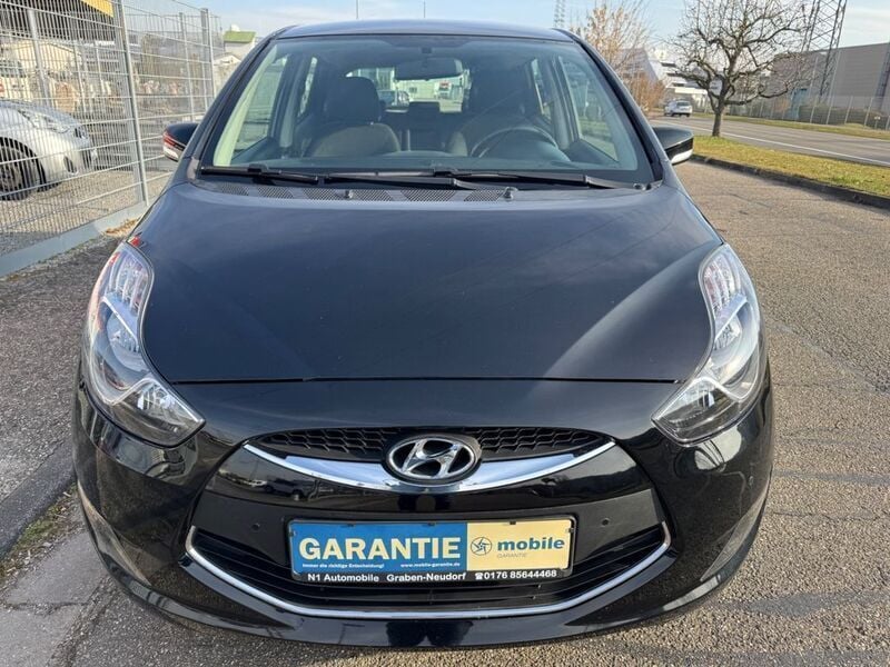 Gebraucht Hyundai ix20 90 PS (66 kW) 2012 Schwarz Kleinwagen