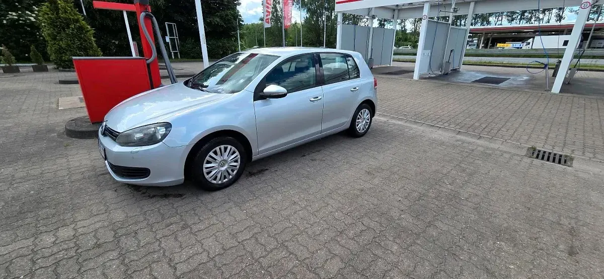 Gebraucht VW Golf VI 80 PS (58 kW) 2009 Silber Kleinwagen