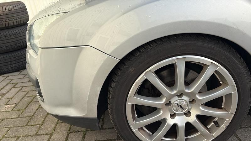 Gebraucht Ford Focus Ghia 125 PS (91 kW) 2006 Silber Kombi