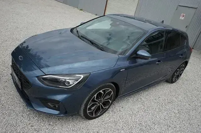 Gebraucht Ford Focus ST-Line 125 PS (91 kW) 2020 Blau Limousine