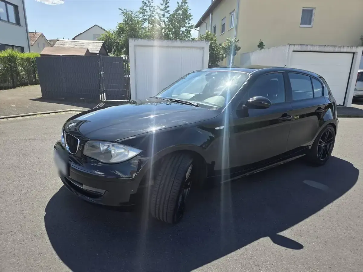 Gebraucht BMW 116 116 PS (85 kW) 2007 Schwarz Kleinwagen