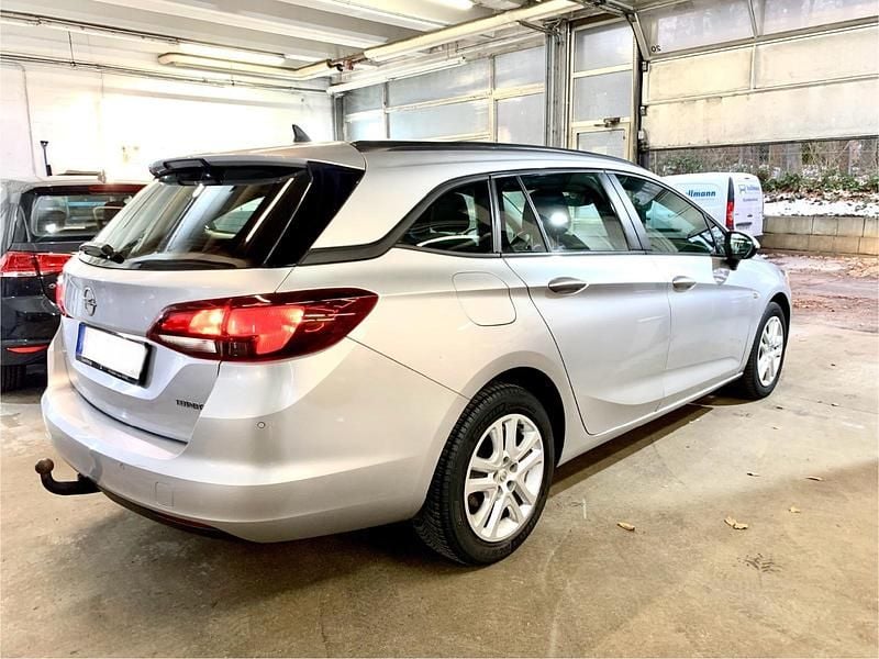 Gebraucht Opel Astra 150 PS (110 kW) 2016 Silber Kombi