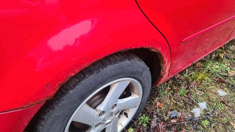 Gebraucht Mazda 6 Inclusive 120 PS (88 kW) 2004 Rot Kombi