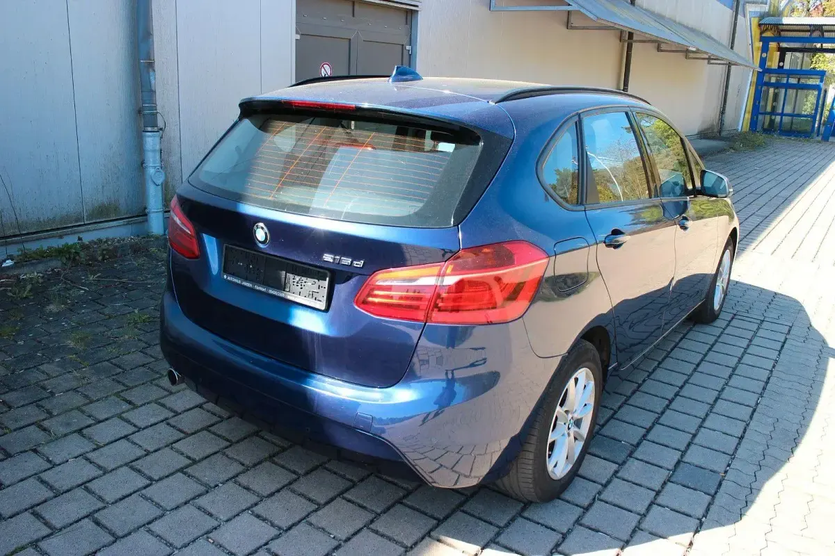 Gebraucht BMW 216 Active Tourer Basis 116 PS (85 kW) 2015 Blau Van / Kleinbus