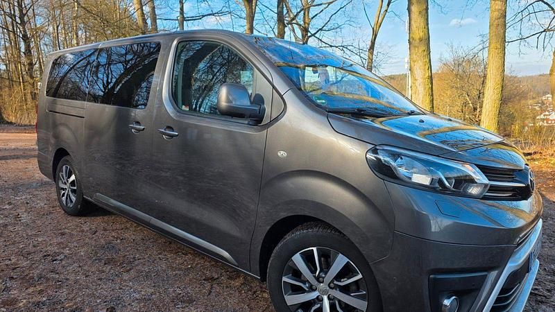 Gebraucht Toyota Proace 177 PS (130 kW) 2019 Grau Van / Kleinbus