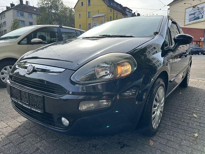 Blau Gebraucht 2011 Fiat Punto Pop Kleinwagen | 2.700 € (Fairer Preis) - Bild 1/4