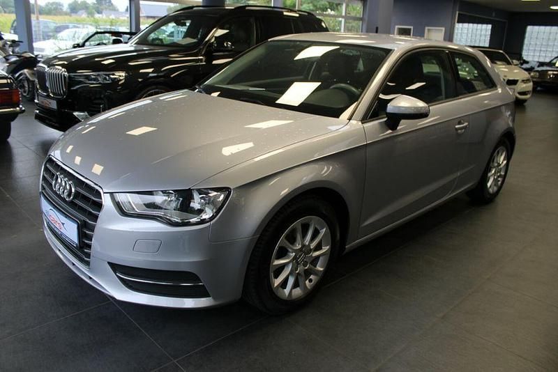Gebraucht Audi A3 Attraction 150 PS (110 kW) 2014 Silber Limousine