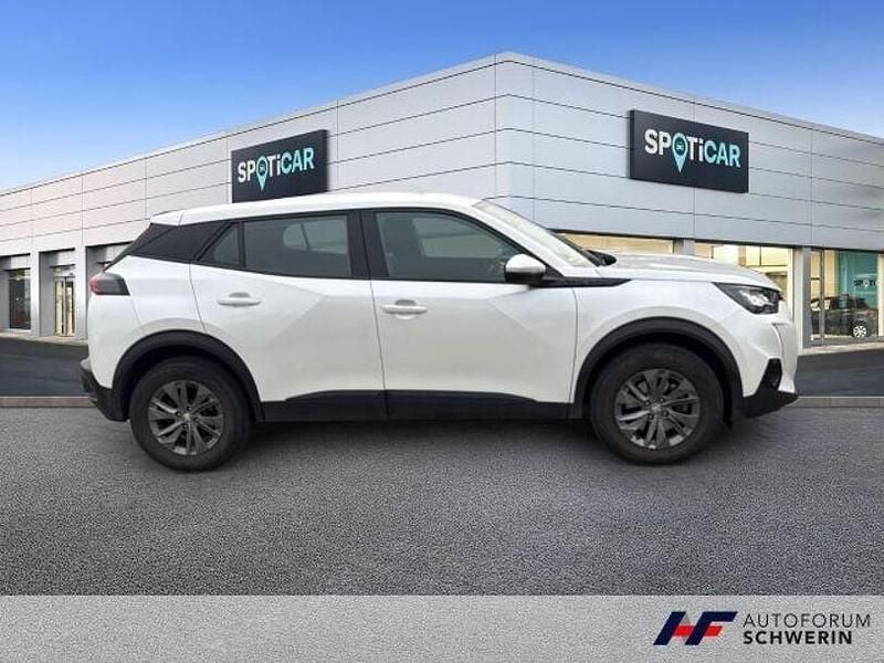 Gebraucht Peugeot e-2008 Active 100 kW (136 PS) 2021 Weiß SUV