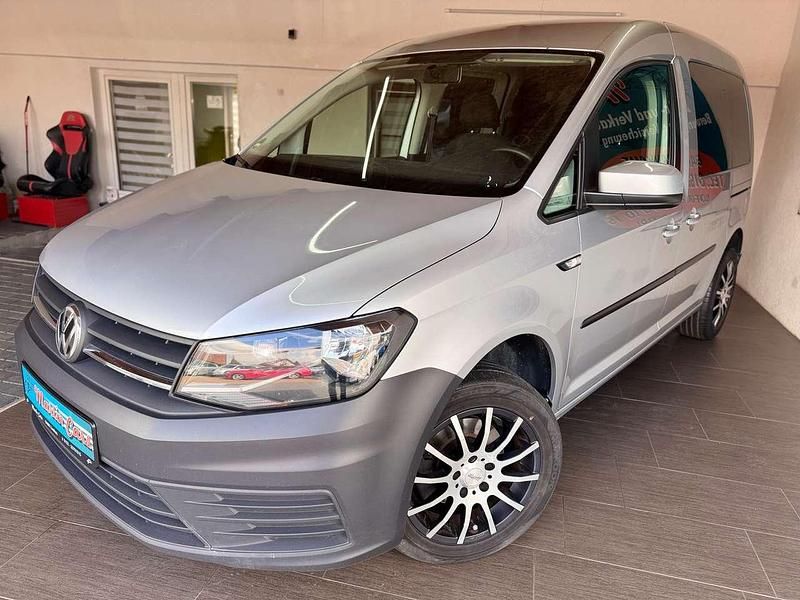Silber Gebraucht 2019 VW Caddy Highline Van / Kleinbus | 11.999 € (Fairer Preis) - Bild 1/4