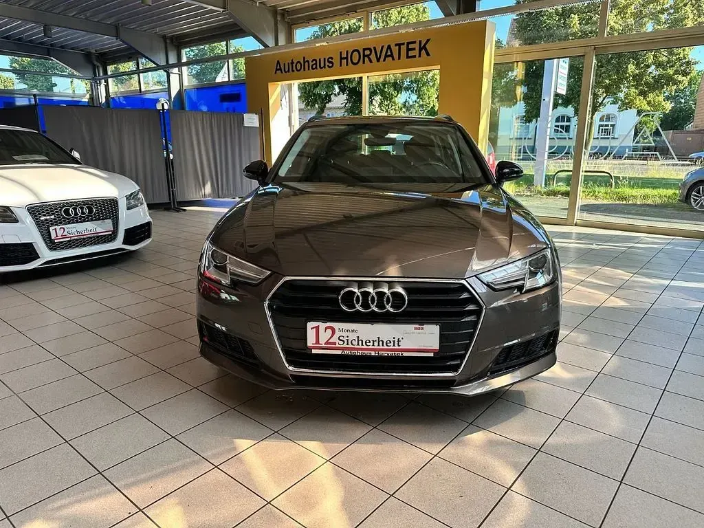 Gebraucht Audi A4 Ambiente 150 PS (110 kW) 2019 Braun Kombi