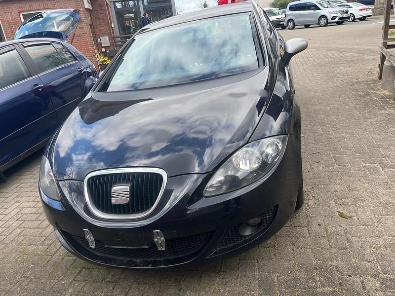 Second-hand Seat Leon 140 CP (102 kW) 2007 Negru Hatchback