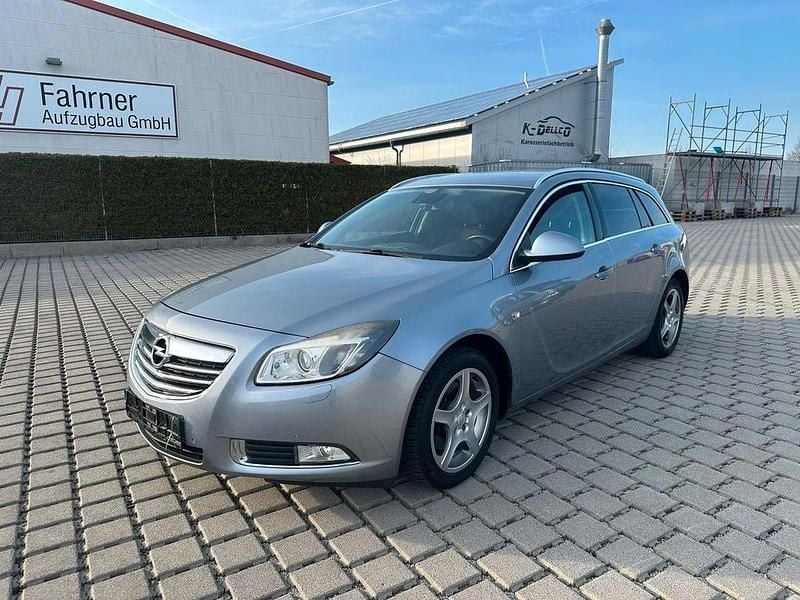 Gebraucht Opel Insignia 160 PS (117 kW) 2009 Silber Kombi