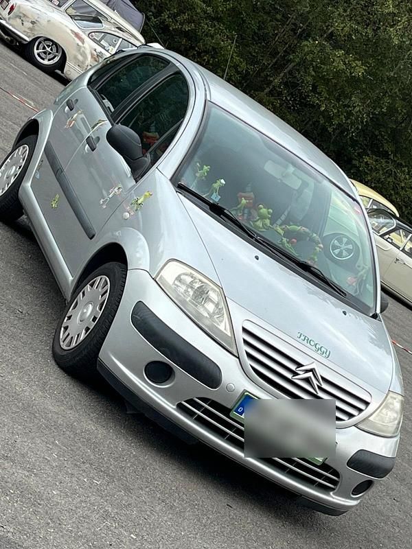 Silber Gebraucht 2004 Citroën C3 Kleinwagen | 1.950 € - Bild 1/4