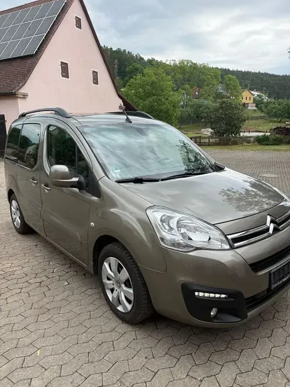 Gebraucht Citroën e-Berlingo 120 PS (88 kW) 2018 Braun Van / Kleinbus