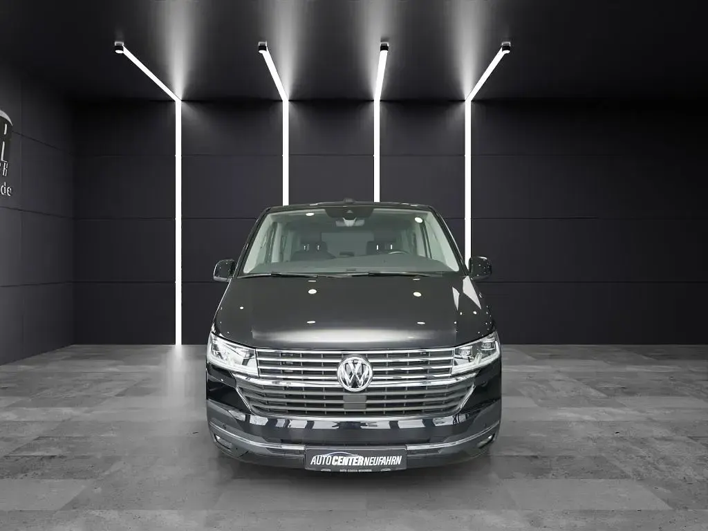 Second-hand VW Multivan Generation Six 199 CP (146 kW) 2020 Negru Monovolum