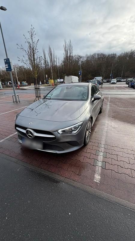 Gebraucht Mercedes CLA180 116 PS (85 kW) 2022 Grau Limousine