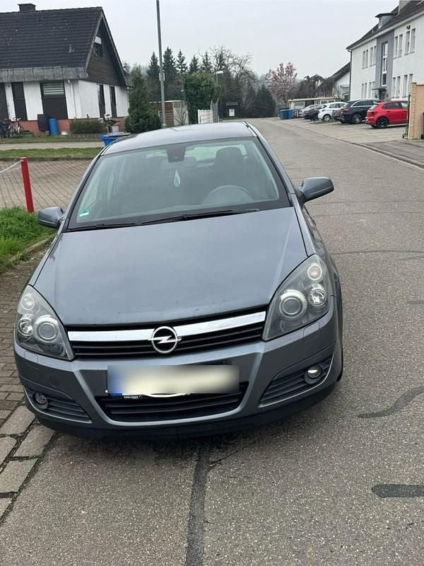 Silber Gebraucht 2006 Opel Astra Kleinwagen | 1.500 € (Fairer Preis) - Bild 1/3