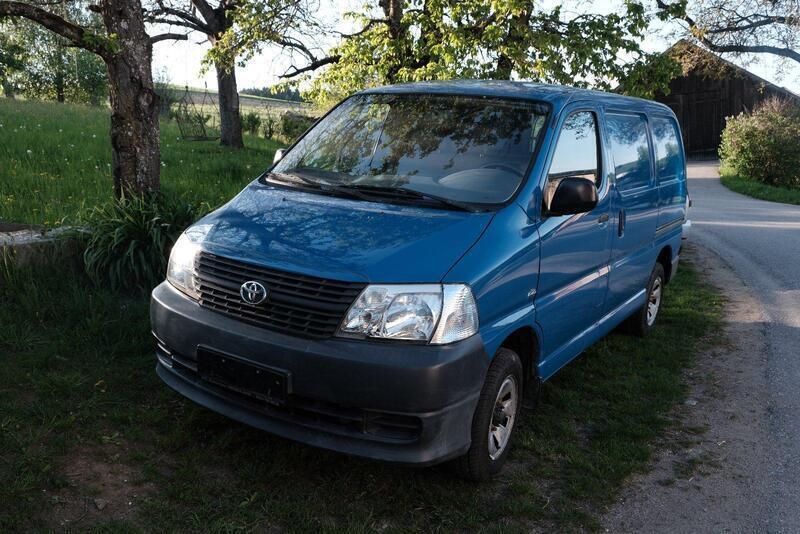 Blau Gebraucht 2008 Toyota HiAce Van / Kleinbus | 13.900 € - Bild 1/4