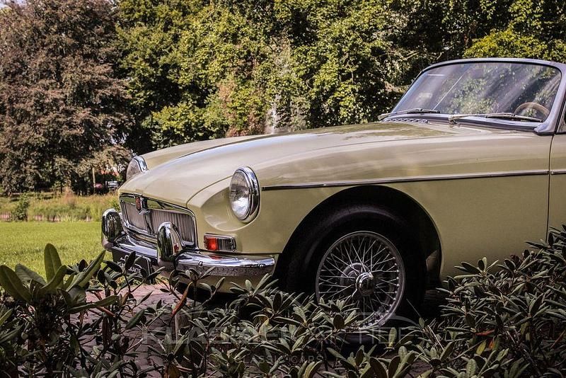 Gebraucht MG B 97 PS (71 kW) 1967 Gelb Cabrio