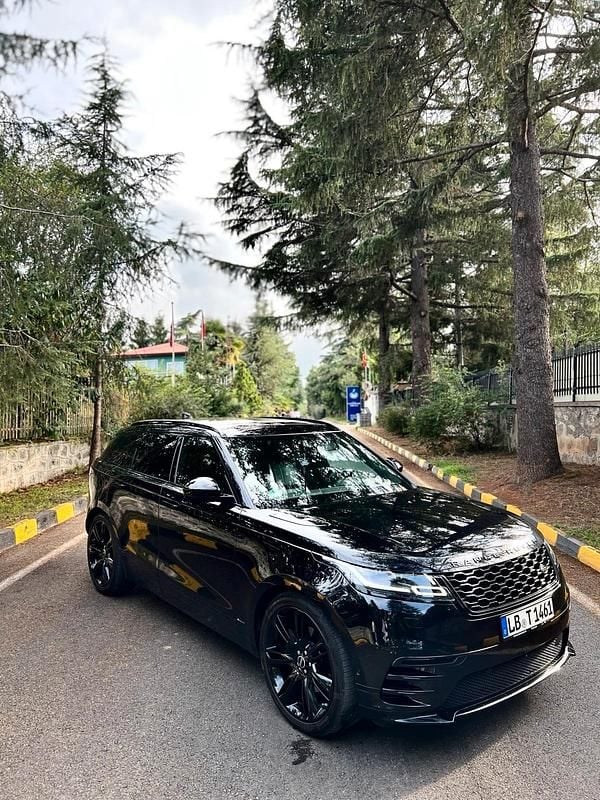 Schwarz Gebraucht 2019 Land Rover Range Rover Velar R-Dynamic SUV | 29.500 € (Fairer Preis) - Bild 1/4
