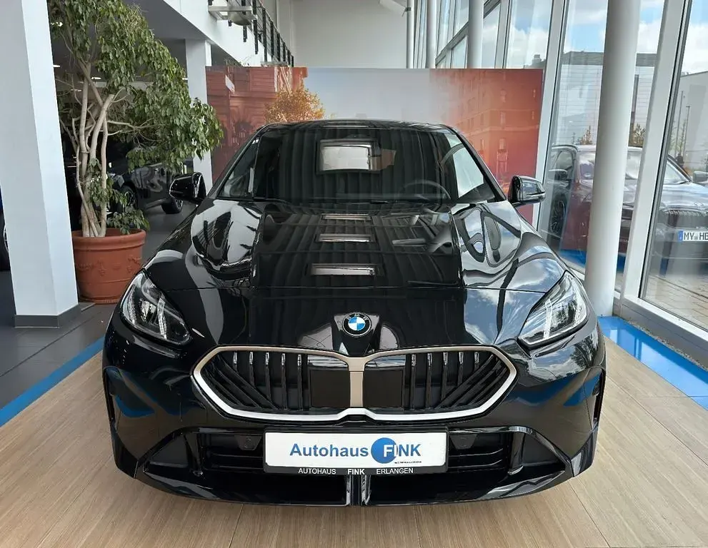 Gebraucht BMW 120 M Sport 170 PS (125 kW) 2025 Schwarz Kleinwagen