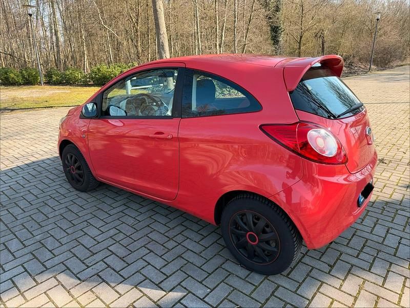 Gebraucht Ford Ka 69 PS (50 kW) 2009 Rot Kleinwagen