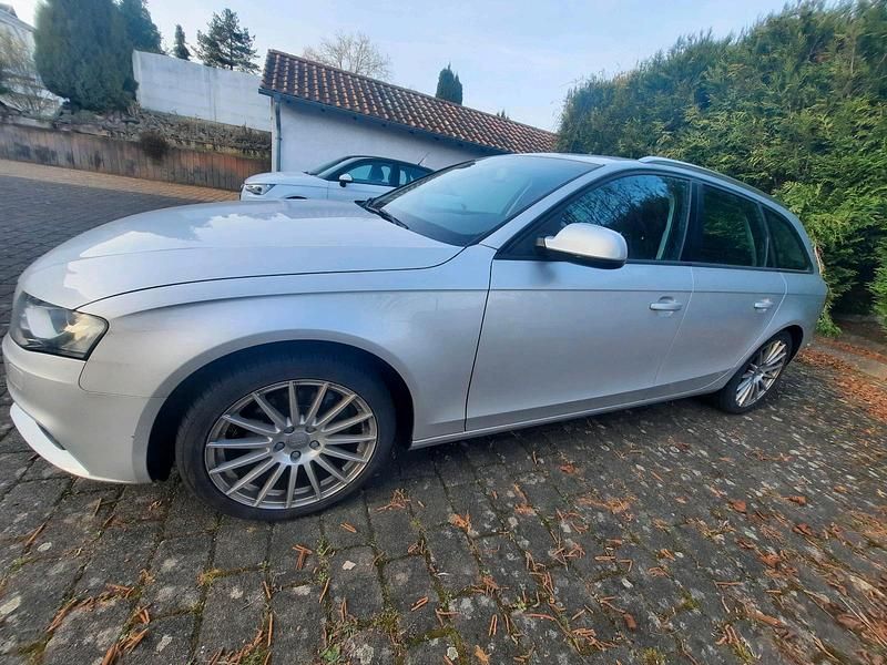 Gebraucht Audi A4 160 PS (117 kW) 2010 Silber Kombi