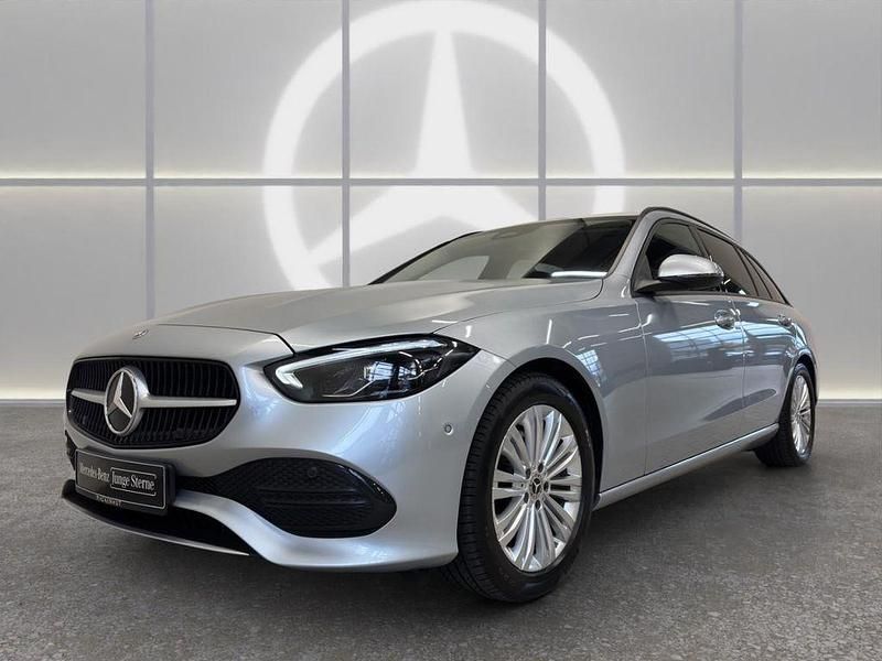 Silber Gebraucht 2021 Mercedes C220 Business Limousine | 27.460 € (Guter Preis) - Bild 1/4