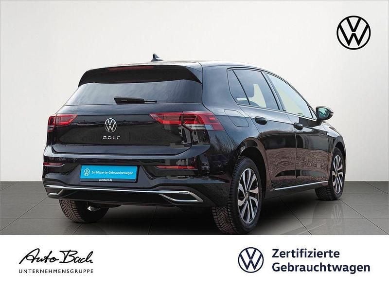 Gebraucht VW Golf VII Active 150 PS (110 kW) 2021 Schwarz Kleinwagen