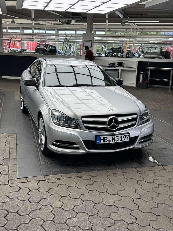 Gebraucht Mercedes C180 143 PS (105 kW) 2013 Coupé