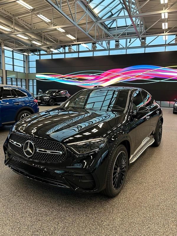 Schwarz Gebraucht 2024 Mercedes GLC300 Coupé | 67.000 € (Fairer Preis) - Bild 1/4