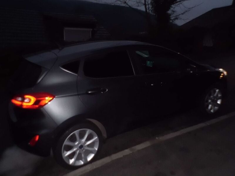 Gebraucht Ford Fiesta Titanium 101 PS (74 kW) 2017 Grau Kleinwagen