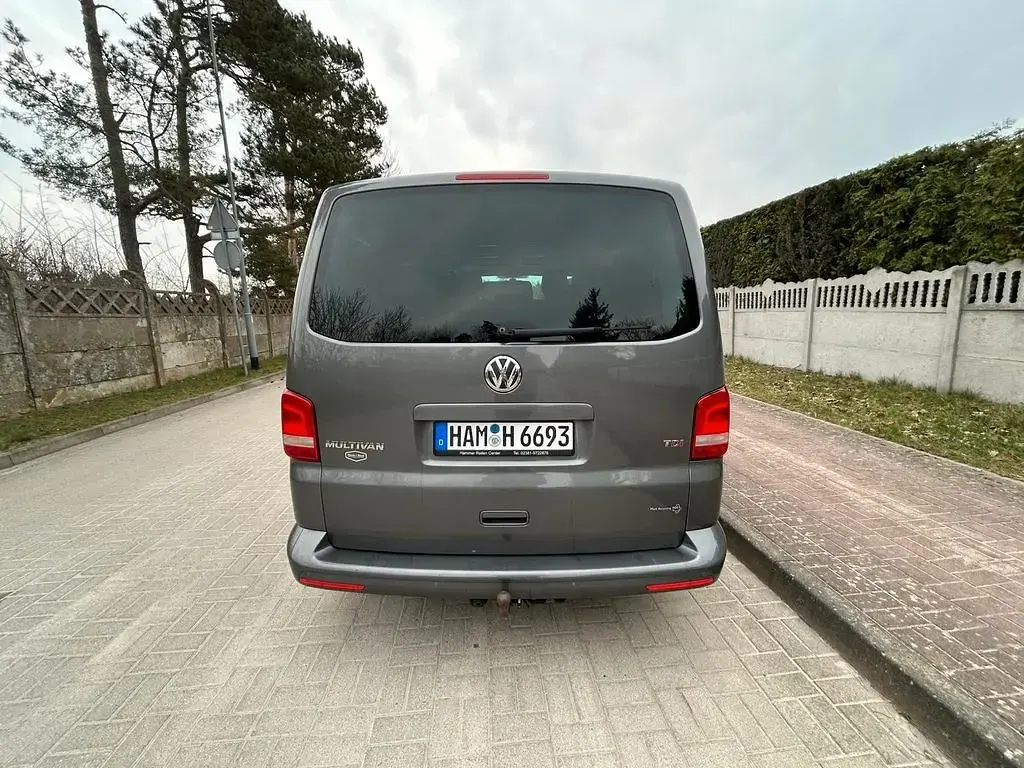 Gebraucht VW T5 Comfortline 179 PS (131 kW) 2015 Grau Van