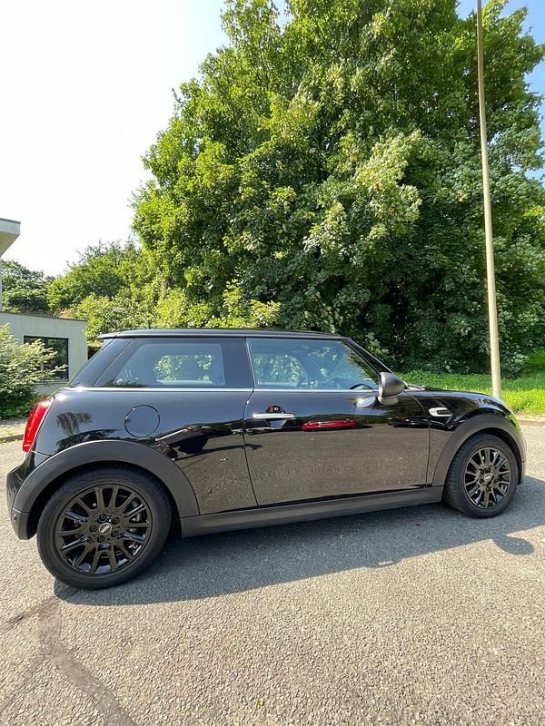Schwarz Gebraucht 2019 Mini ONE Kleinwagen | 9.900 € (Fairer Preis) - Bild 1/4