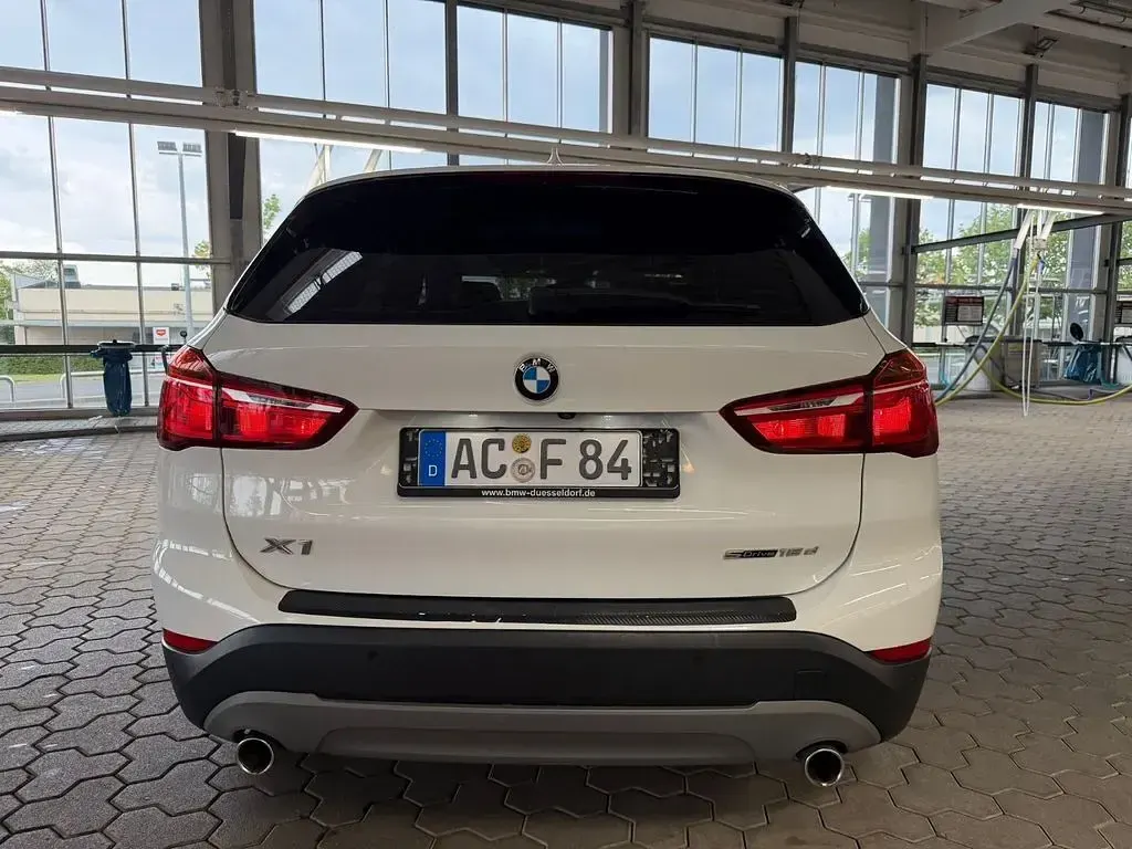 Używany BMW X1 150 KM (110 kW) 2018 Biały SUV