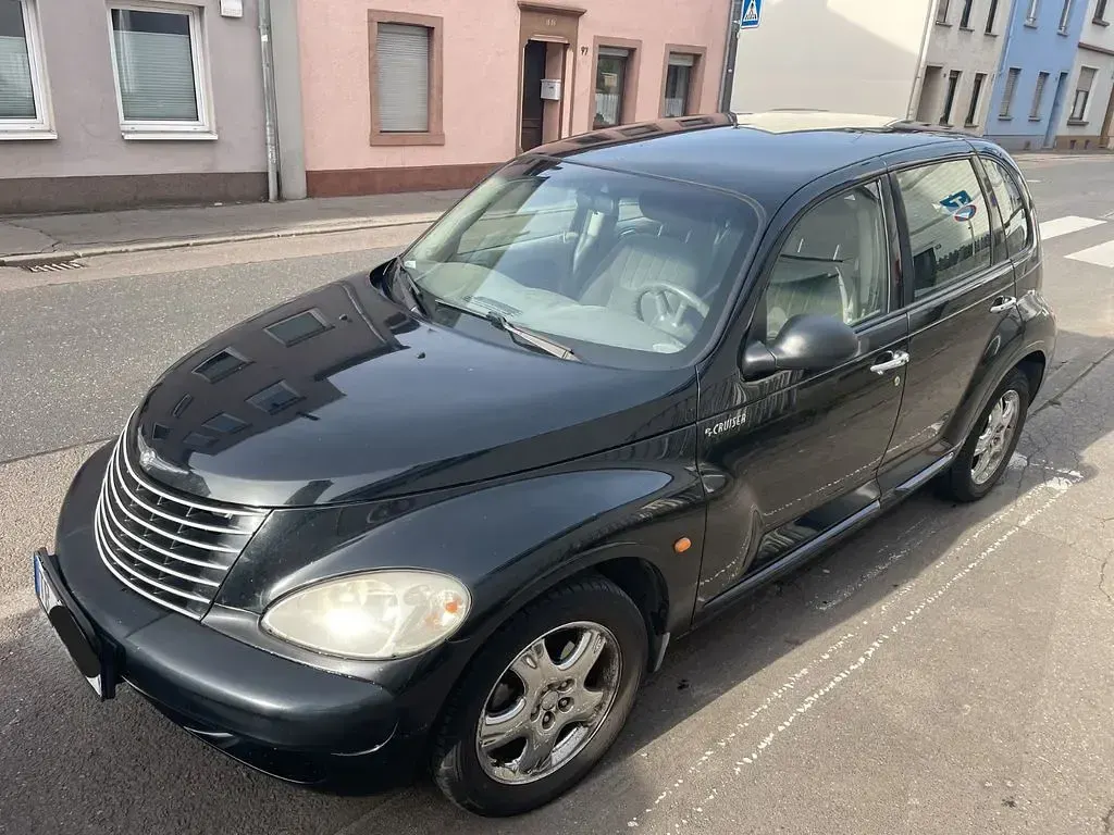 Usado Chrysler PT Cruiser Clasic 141 CV (103 kW) 2000 Negro Berlina