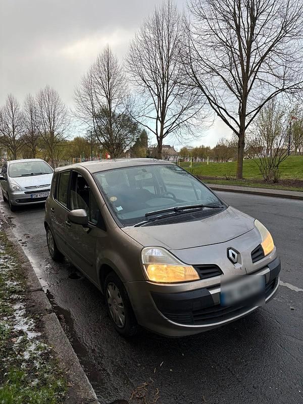Gebraucht Renault Modus 86 PS (63 kW) 2009 Braun Van / Kleinbus