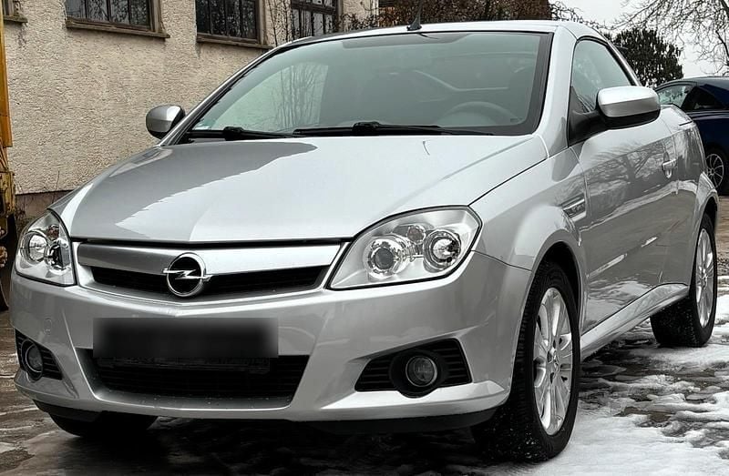 Gebraucht Opel Tigra 90 PS (66 kW) 2008 Silber Cabrio