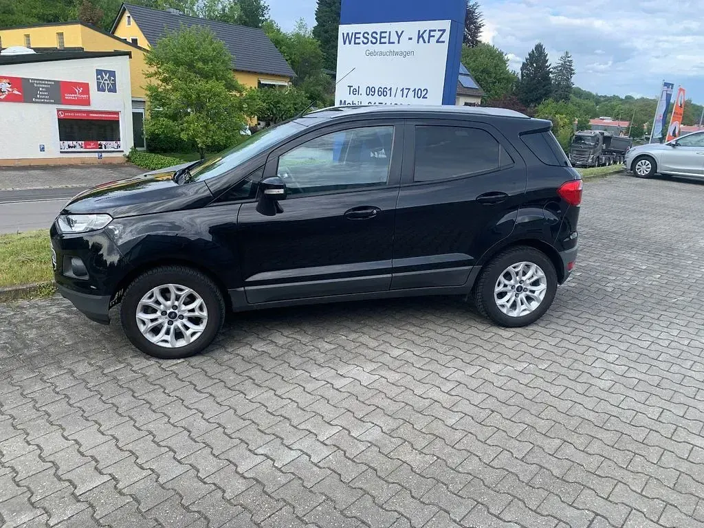 Usado Ford Ecosport Trend 125 CV (91 kW) 2016 Negro SUV