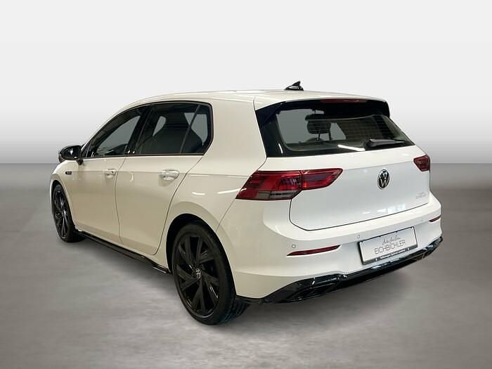 Gebraucht VW Golf VIII R-line 150 PS (110 kW) 2023 Pure white Limousine