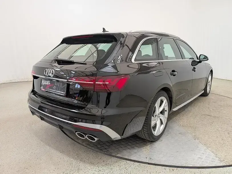 Gebraucht Audi S4 Sport 347 PS (255 kW) 2020 Mythosschwarz metallic Limousine