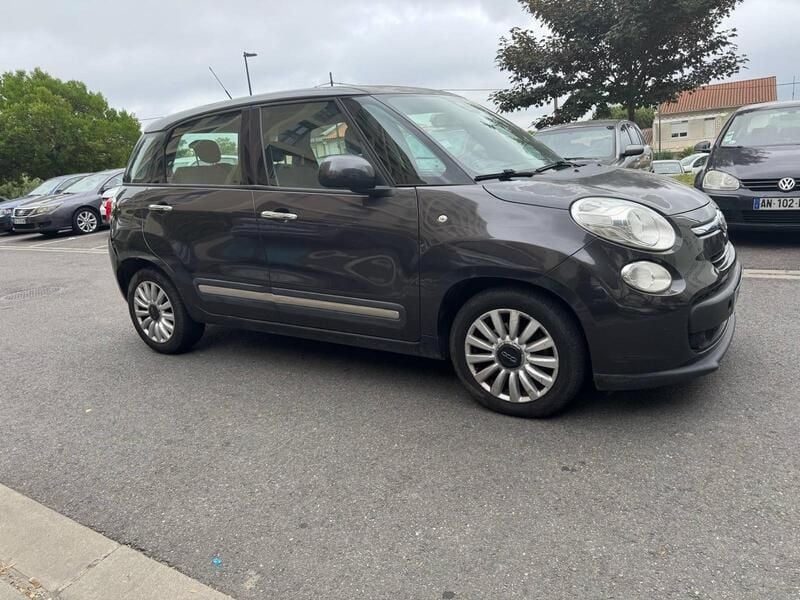 Schwarz Gebraucht 2013 Fiat 500L Van / Kleinbus | 5.000 € - Bild 1/4