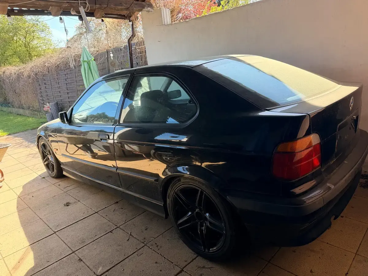 Gebraucht BMW 316 102 PS (75 kW) 1999 Schwarz Coupé