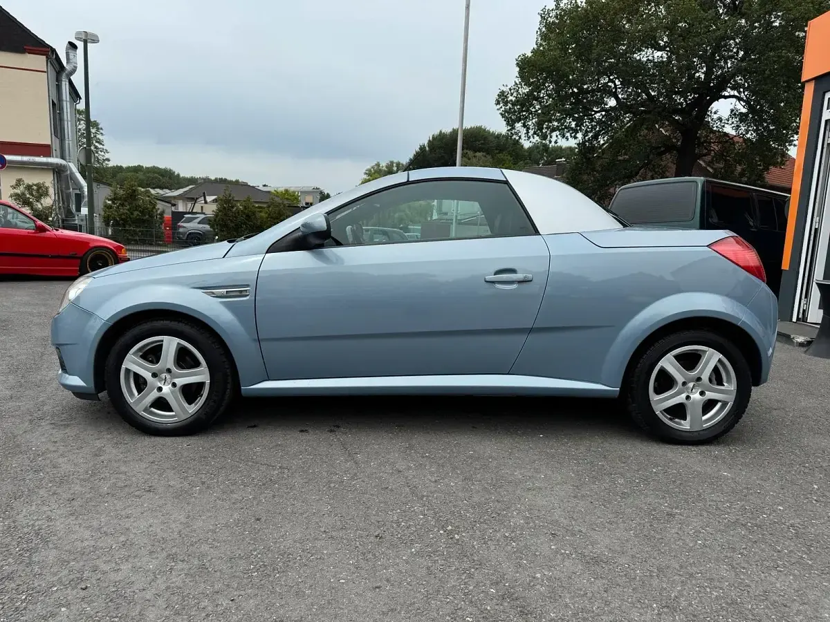 Gebraucht Opel Tigra 125 PS (91 kW) 2004 Blau Cabrio