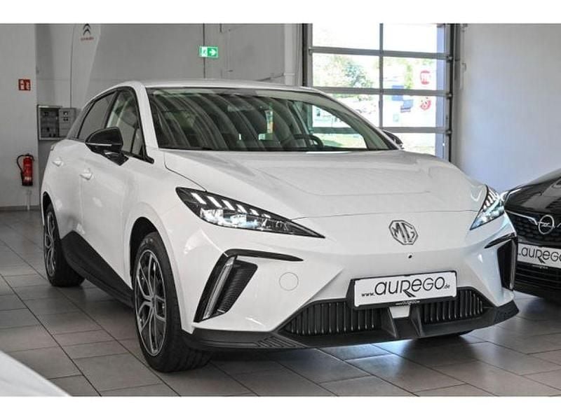 Gebraucht MG MG4 EV Luxury 150 kW (204 PS) 2025 Weiss Kleinwagen