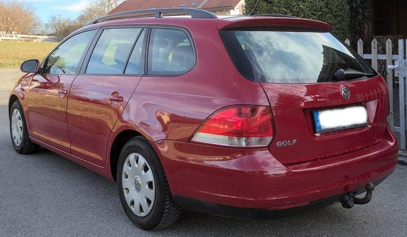 Gebraucht VW Golf V 80 PS (58 kW) 2009 Rot Kombi