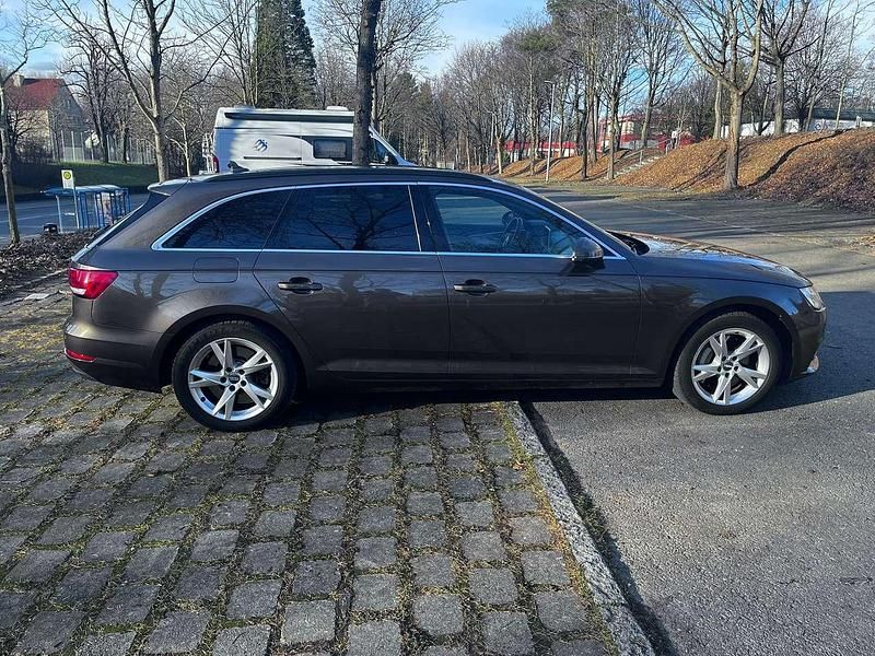 Gebraucht Audi A4 Sport 272 PS (200 kW) 2016 Braun Kombi